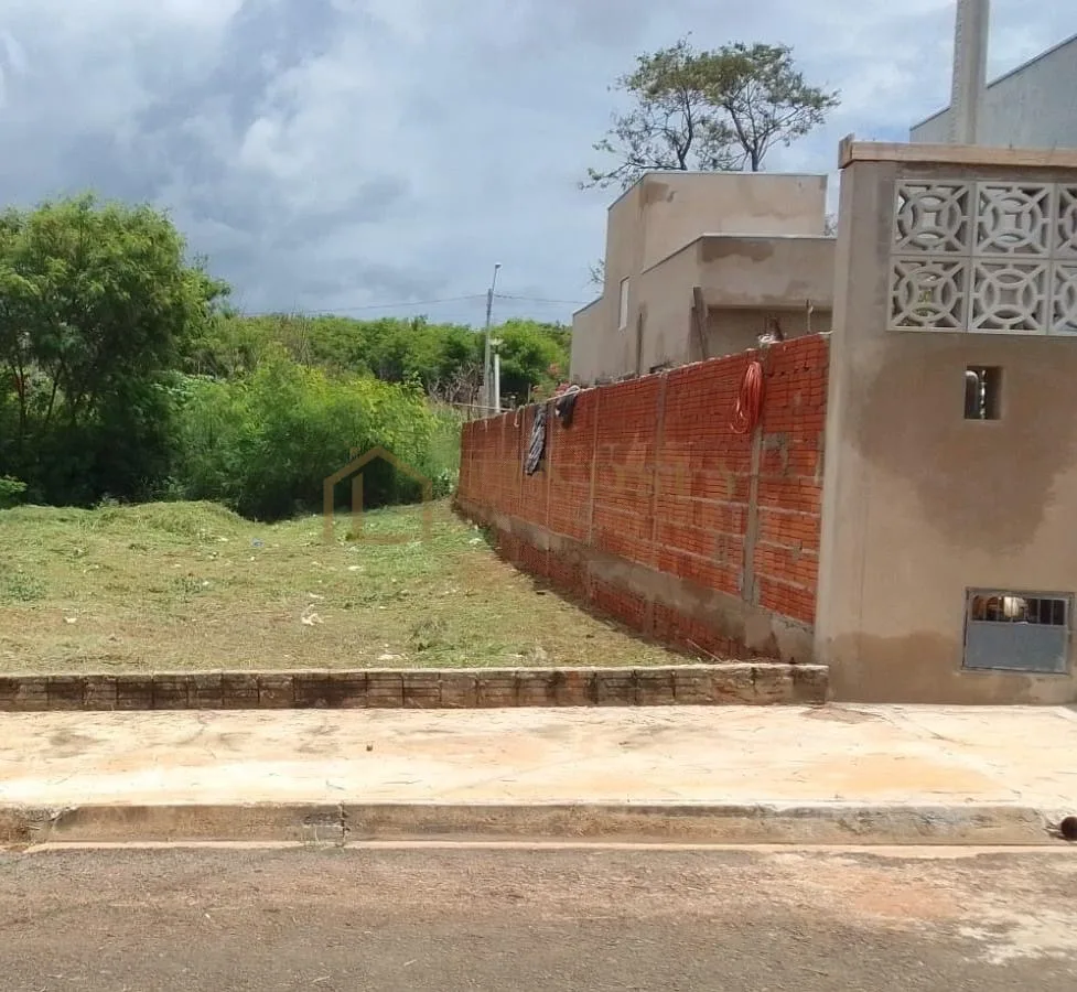 Terreno à venda no Jardim Marília